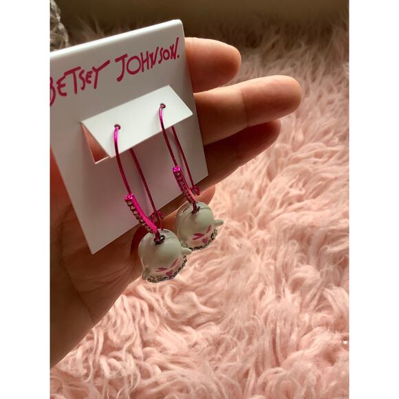 New with tag 🏷️ Betsey Johnson earrings ghost 👻 - Picture 3 of 7
